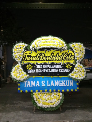 Papan Bunga Duka di Sutera